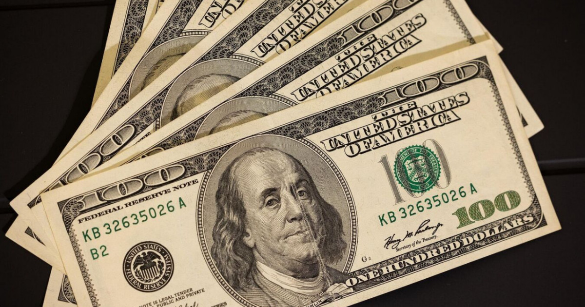 Өзбекстанда доллар бағамы құлдырады