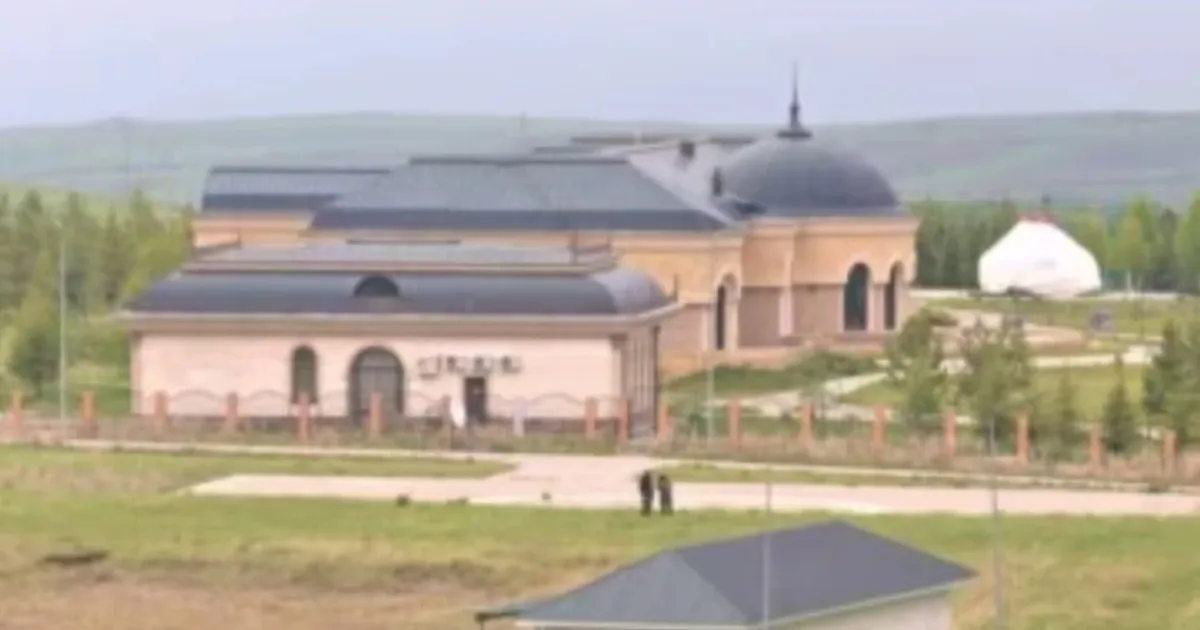 Colman Domingo and Jude Law at amfAR’s Venice Gala