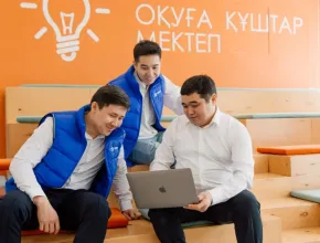 Гаджетке байланған баланы шынайы өмірге қалай дайындаймыз?