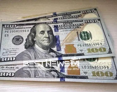 Colman Domingo and Jude Law at amfAR’s Venice Gala