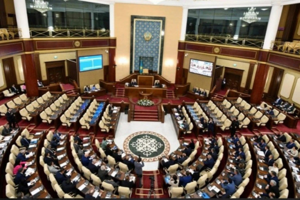 Мәжіліс радиоактивті қалдықтармен жұмыстың тәртібін нақтылайтын заң жобасын жұмысқа алды