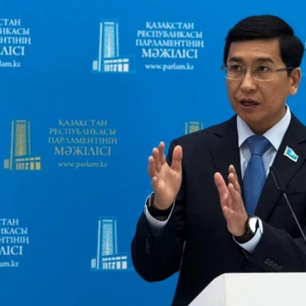 Мектеп пәндерін біріктіру керек пе? – Аймағамбетов пікірін айтты