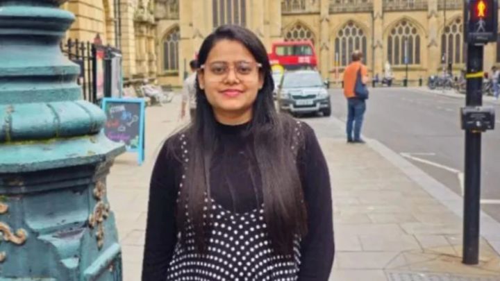 "Кептеліс мені құтқарып қалды": Үндістандық студент апатқа ұшыраған Air India ұшағына 10 минутқа кешігіп, аман қалды