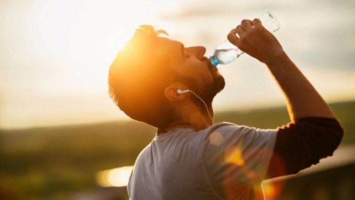 +40°С-қа дейін аптап ыстық болады: Қазгидромет қазақстандықтарды денсаулығына сақ болуға шақырады