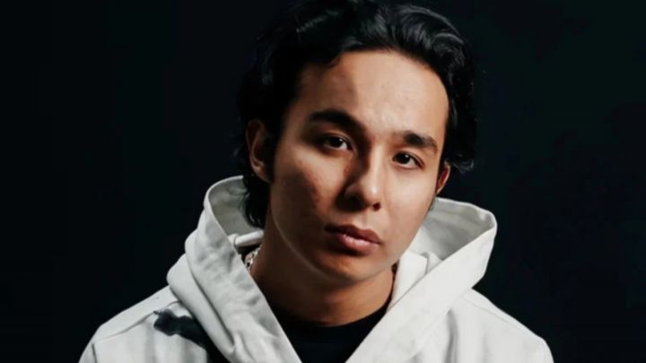 Бұл жағдайдан көңілі қалған барша жаннан кешірім сұраймын. Мирас Жүгінісов ағасы Рүстем үшін жазба жариялады