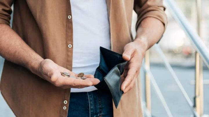 Жалақыны бірнеше рет кешіктірсе, жұмыс берушіні қылмыстық жазаға тартуға бола ма