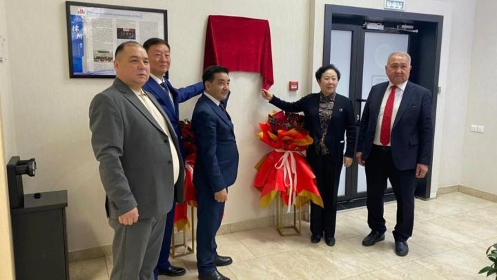 Астанада Қазақстан-Қытай халықаралық заң мекемесі жұмысын бастады