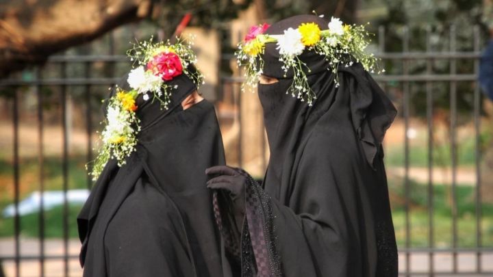 Қазақстанда қоғамдық орындарда никаб кигендер жауапқа тартылып, 39 320 теңге айыппұл төлейді