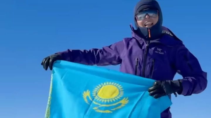 Қазақстандық альпинист әйел әлемдегі ең биік жеті шыңды бағындырды