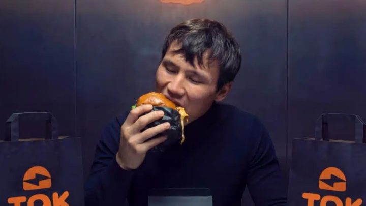 TokBurger: Еркебұлан Тоқтар жаңа бизнесін таныстырды