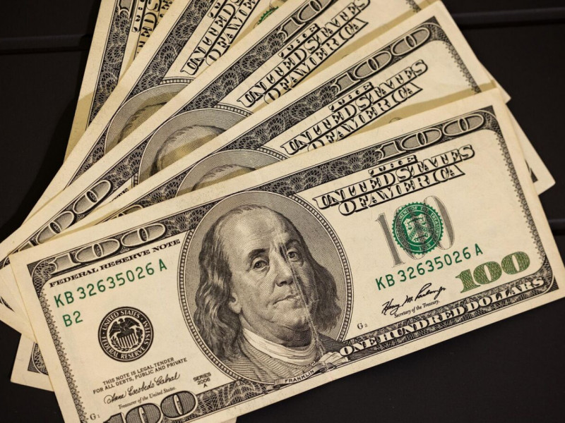 Өзбекстанда доллар бағамы құлдырады